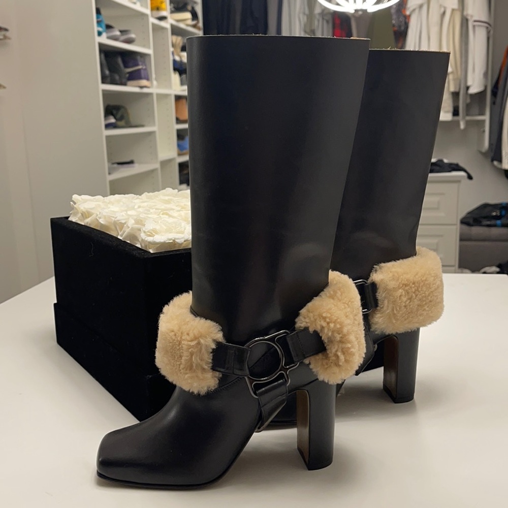 Off-WHITE RARE
